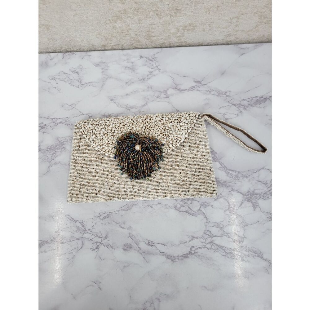 Vintage Heavy Glass White Seed Bead Evening Bag With Large Beaded Flower & Pearl